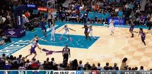 png电子网站听说想交易我？加福德半场8中7爆砍21分7板3帽 对位的马威1分4犯