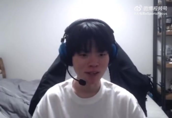 png电子老实人的愤怒！Deft怒斥：我身边朋友几乎都免兵役了 这到底算什么？