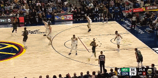 电子png游戏立功了！威少防守造成克拉克进攻犯规 森林狼挑战失败