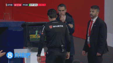 png电子平台没有红牌！AZP背后放倒拉菲尼亚染黄，VAR介入后维持原判