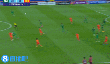 png电子网站这配合......依合散后场与队友传球，直接出了边线