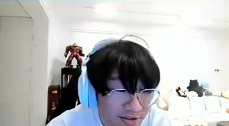 电子png游戏LangX劝架遭宁王回怼：我要爆了你还端水 你这么说他Xiye纯傻逼！