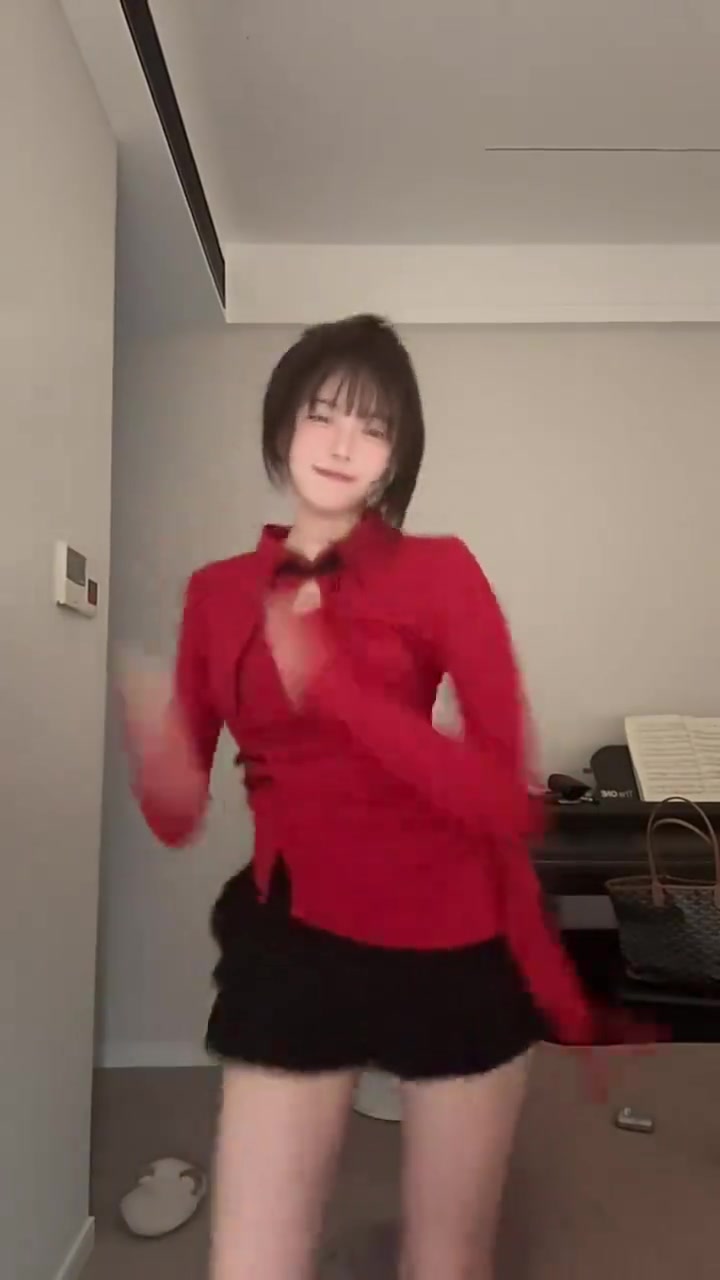 png电子平台老二是对的!主持骆歆分享跳舞视频:浅跳一下,怎么说各位?