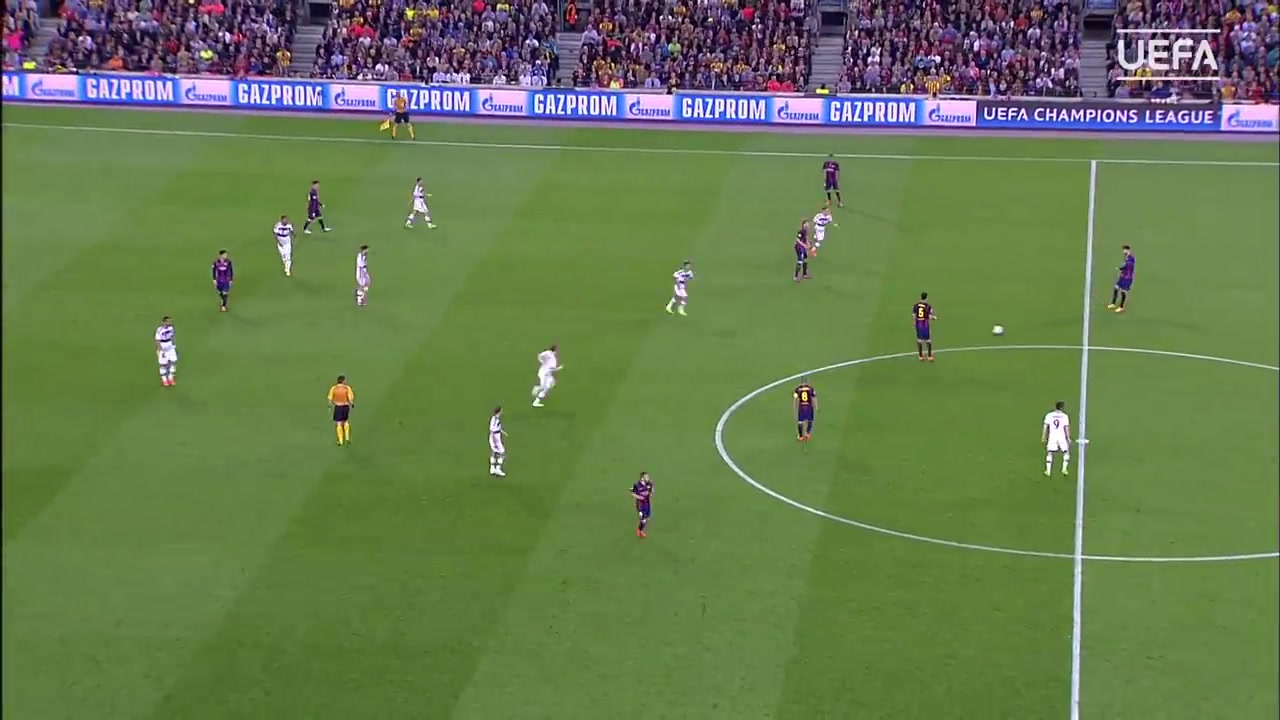 png电子网站博迟但到！十年前的今天：梅西犯罪式过人晃倒博阿滕造就名场面