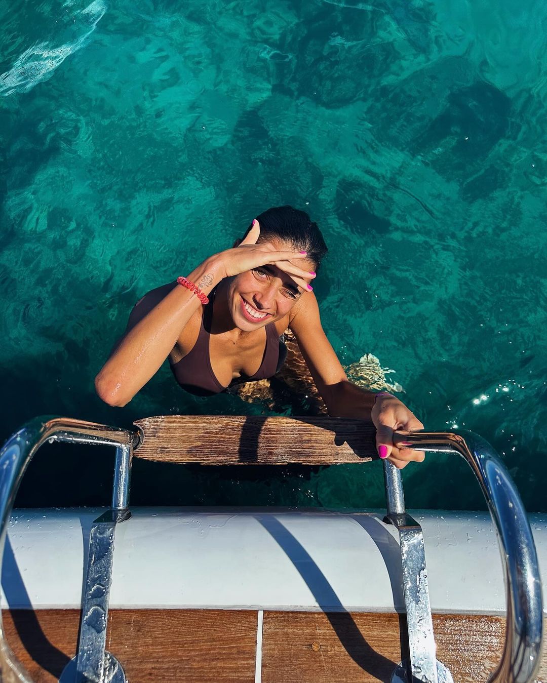 电子png游戏😍郑钦文明天将战马竞门神奥布拉克的女友，她比奥布拉克小8岁