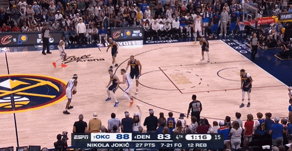 png电子网站生涯只赢过10场球的主教练，和西部第一约G7