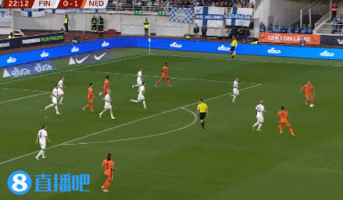 png电子官网加克波挑传后点，邓弗里斯包抄破门