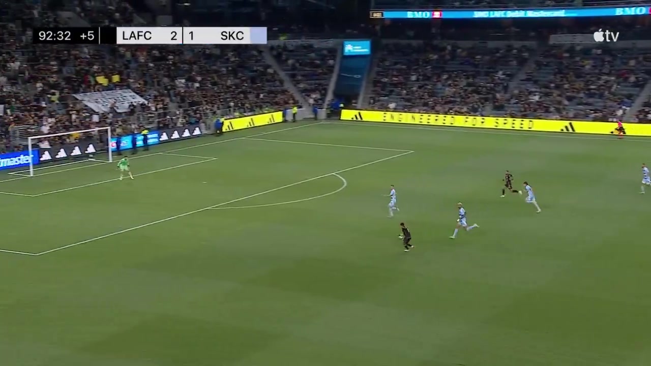 电子png游戏38岁吉鲁本轮美职联替补出场破门，加盟洛杉矶FC以来33场5球2助