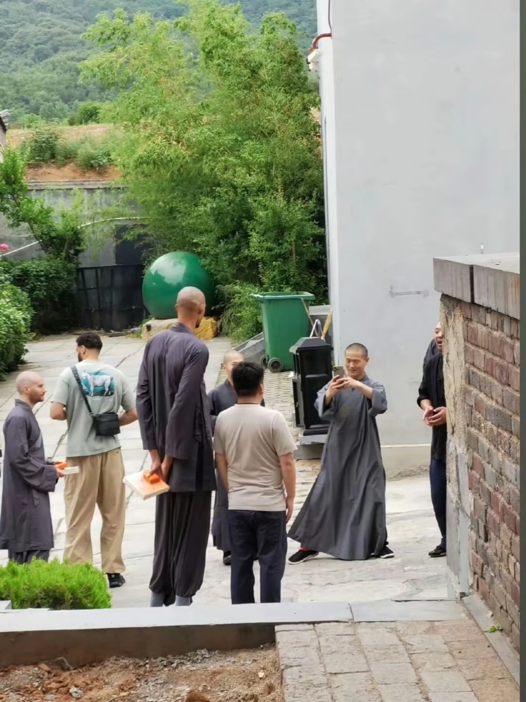 png电子网站NBA官网报道文班闭关修炼：文班亚马在中国 并非全是为了度假